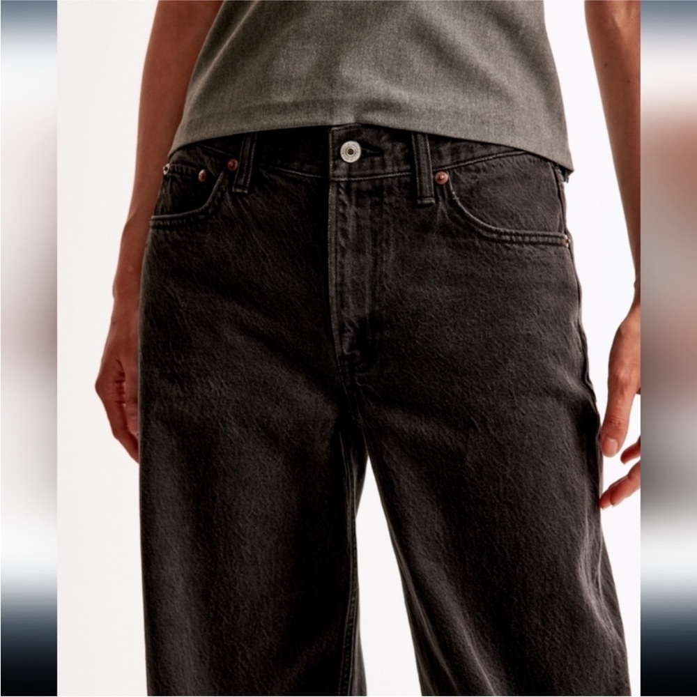 ABERCROMBIE & FITCH Ultra Loose Low Rise Jean In Washed Black. Size 24Short NWT - Picture 4 of 8